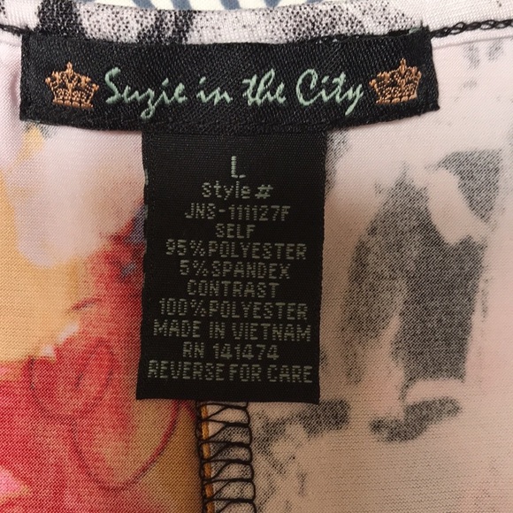 Susie In The City Floral Multicolor Blouse.       Size Large - Picture 8 of 12